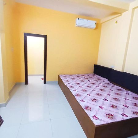 Anand Yatri Grah - Home Stay, Ujjain Exterior photo