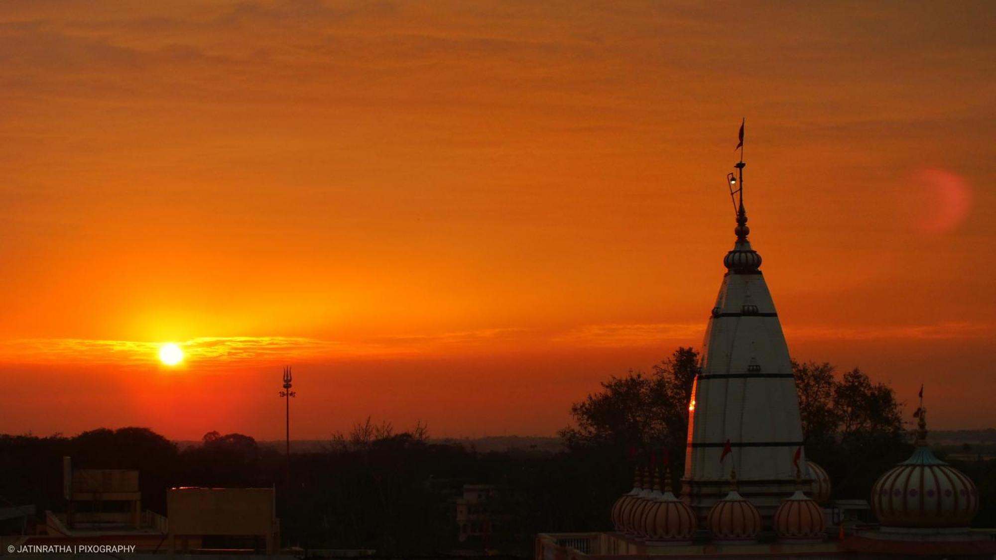 Anand Yatri Grah - Home Stay, Ujjain Exterior photo