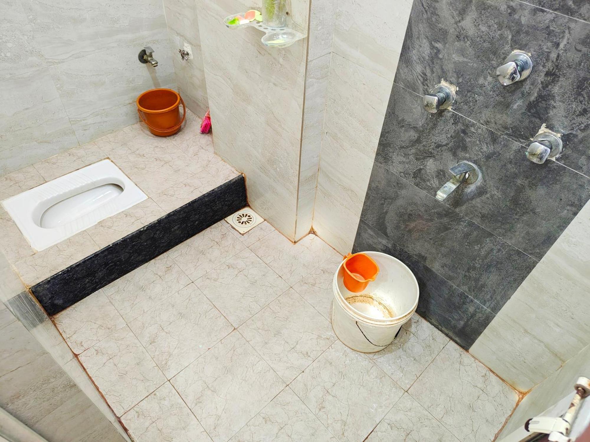 Anand Yatri Grah - Home Stay, Ujjain Exterior photo