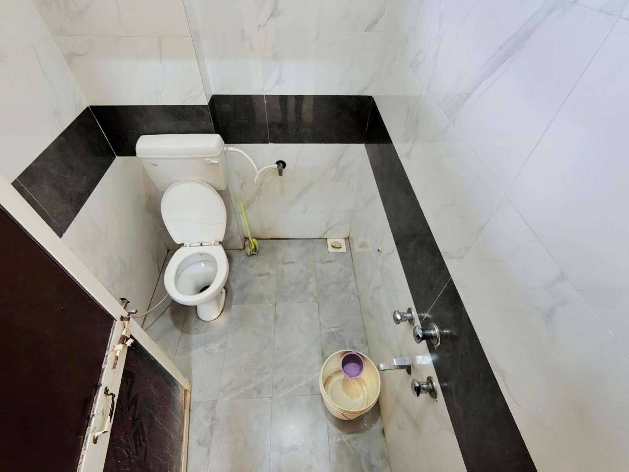 Anand Yatri Grah - Home Stay, Ujjain Exterior photo