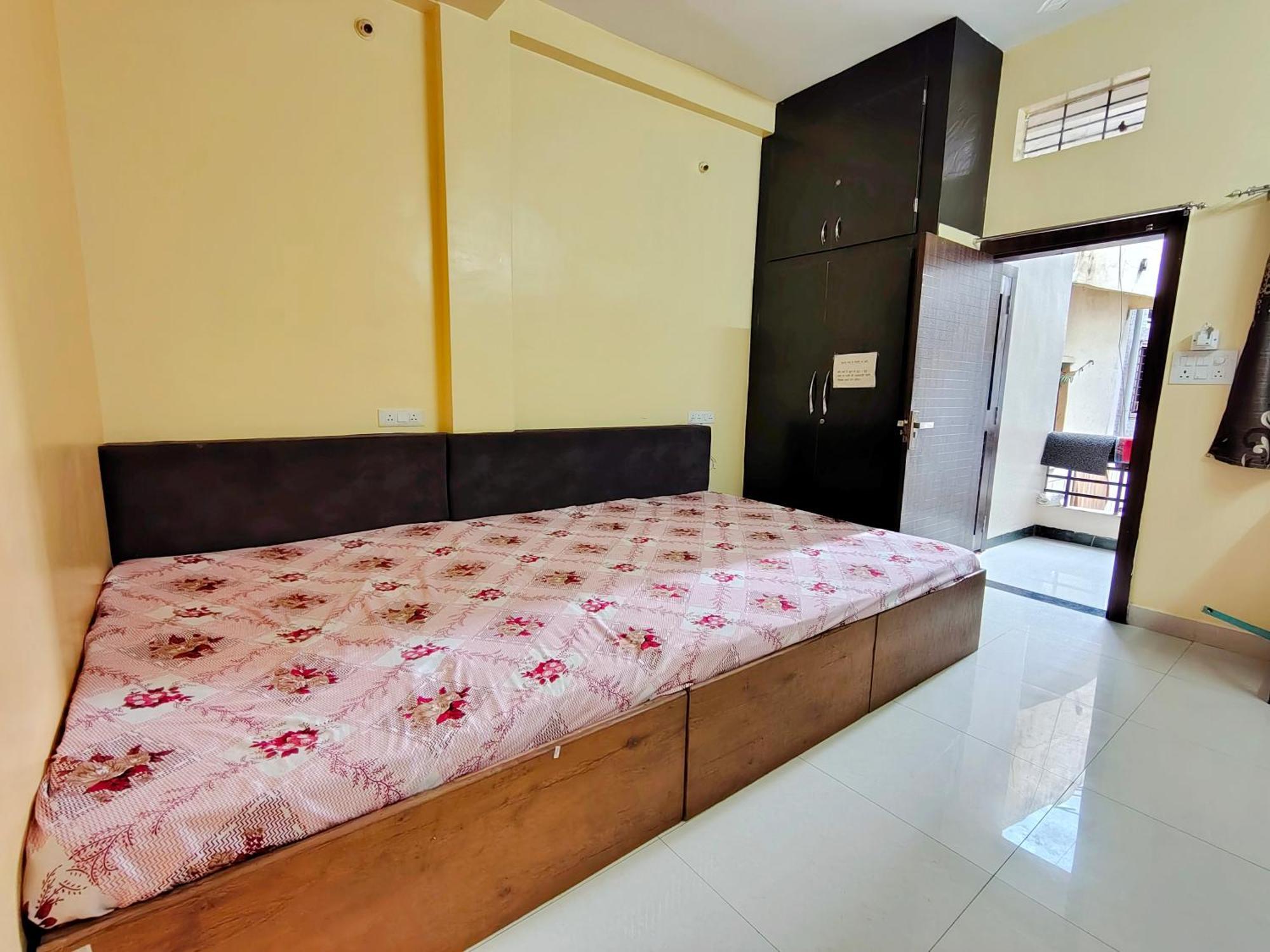 Anand Yatri Grah - Home Stay, Ujjain Exterior photo